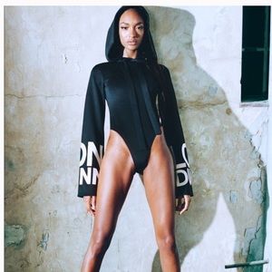 Misguided by Londonn Black wide sleeve bodysuit